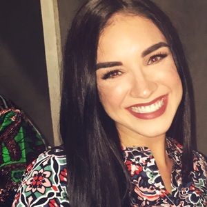 Meet your Posher, Devyn